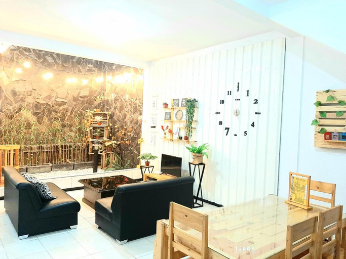 Food & Drinks 5, Villa Fifari, Malang