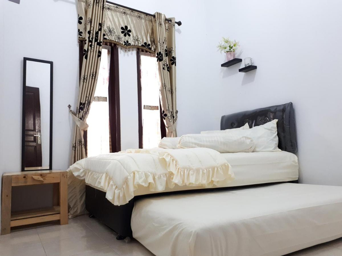 Bedroom 2, Villa Fifari, Malang