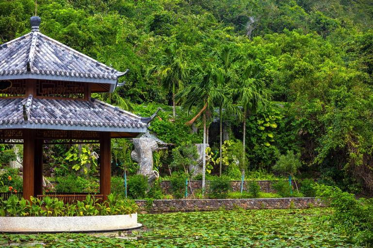 Nearby Landmark 1, Palace Resort Villas Yalong Bay Sanya, Sanya