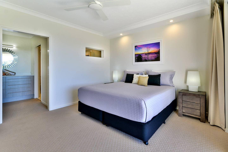Bedroom 3, Poinciana 11 - Hamilton Island - Free Buggy, Whitsunday