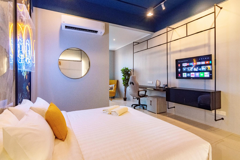 Bedroom 2, Modern ❂ Designer Hotel with Ergonomic Chair DD435, Penang Island