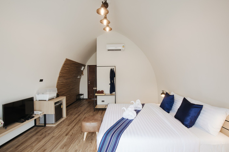 Bedroom 9