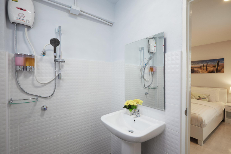 Bathroom 3, Gala Express Villa, Pattaya