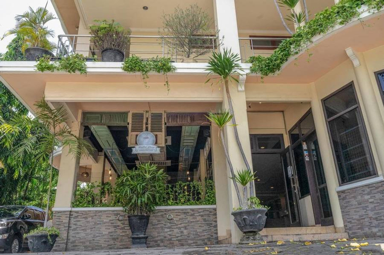 Hotel Setia Budi Syariah Alun Alun Madiun RedPartner, Madiun