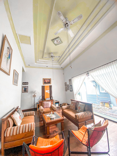 Food & Drinks, Kost Exclusive Omah Sinten Palagan, Sleman