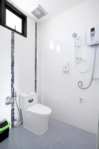 Bathroom 3