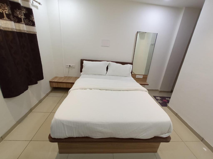 Others 4, Hotel Mansarovar, Vadodara