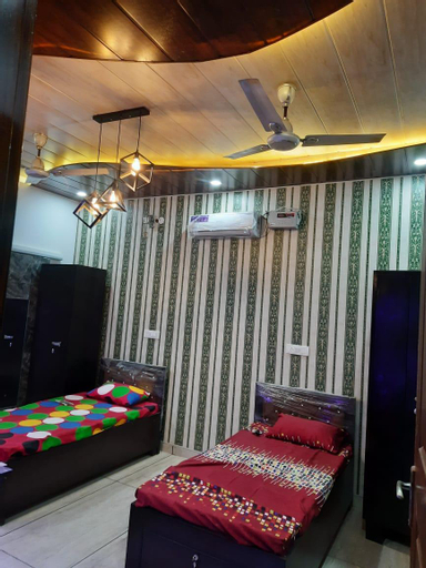 Bedroom 2, URBAN HOMESTAY-BOYS ONLY, Sahibzada Ajit Singh Nagar