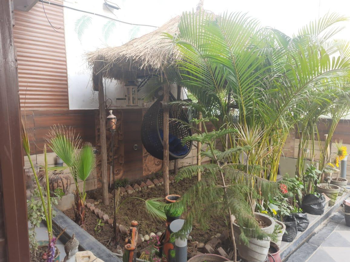 Others 4, URBAN HOMESTAY-BOYS ONLY, Sahibzada Ajit Singh Nagar