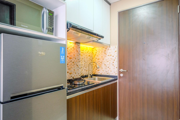 Others 4, Comfortable and Modern Studio Transpark Cibubur Apartment By Travelio, Depok
