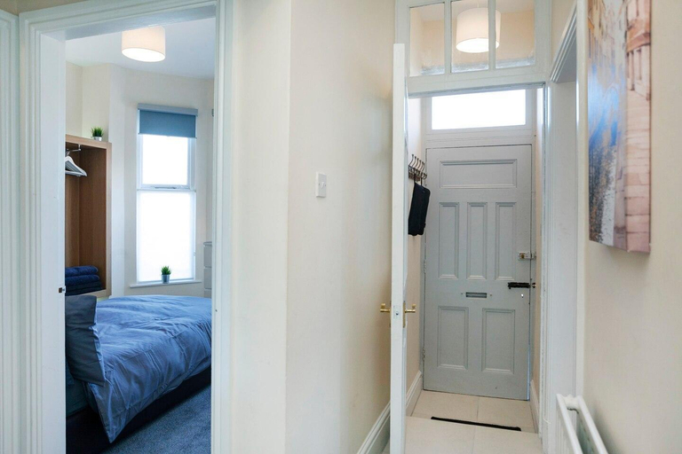 Others 4, Beautiful, Entire Luxurious One Bedroom Flat, Leicester