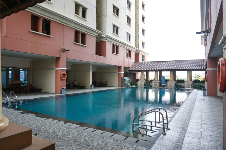 Sport & Beauty 4, Comfort and Cozy 2BR at Gajah Mada Mediterania Apartment By Travelio, West Jakarta