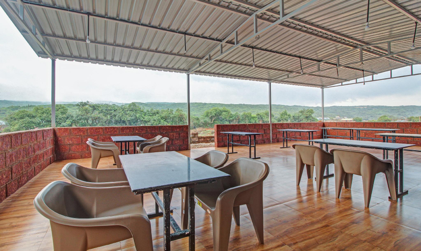 Food & Drinks 5, Treebo The Venna Hill, Satara