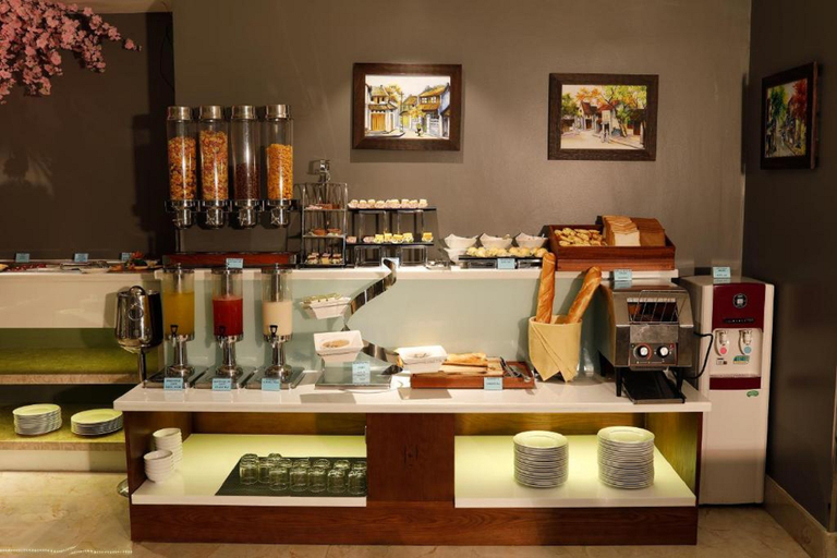 Food & Drinks 5, Roseland Centa Hotel Spa, District 1