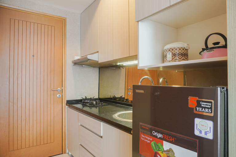 Others 3, Warm and Cozy Studio at Cinere Bellevue Suites Apartment By Travelio, Depok