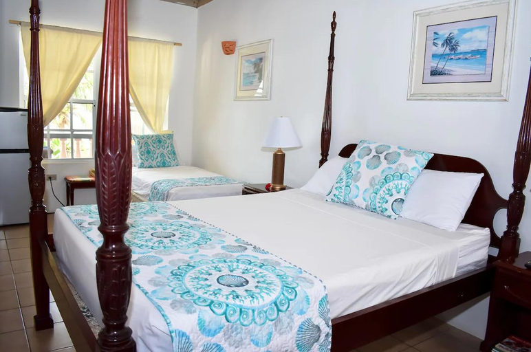 Bedroom 2, The Catamaran Hotel