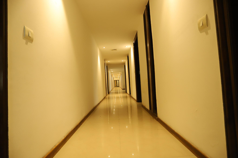4, Royal Bliss, Delhi