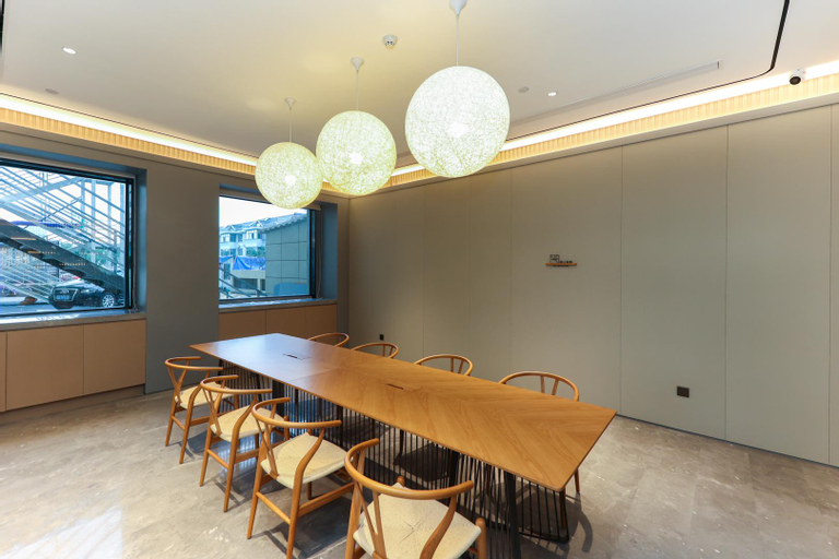 Business Facilities