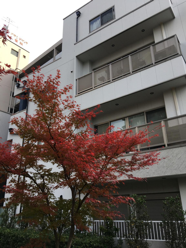 Umeda area One floor 110 large Private space., Osaka