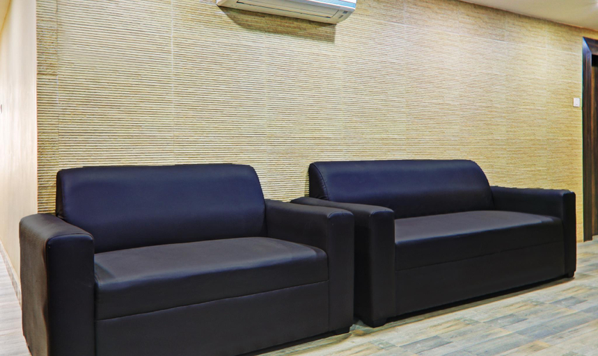 Public Area 3, Treebo Raj Inn Lalpur, Ranchi