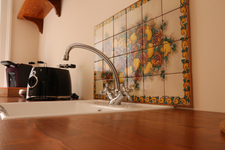 Kitchen 5, Casa Elena, Ragusa