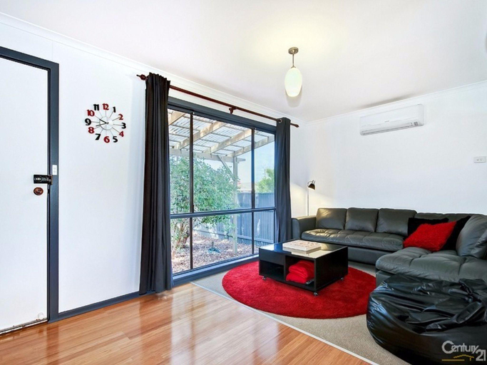 4, Sea Devine, Adelaide