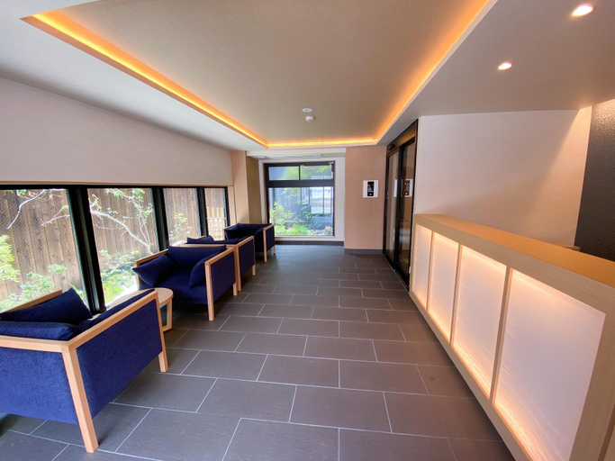 Public Area 2, Rinn Niomon, Kyoto