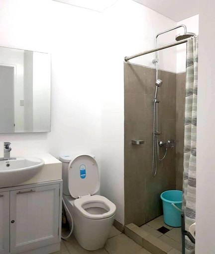 Bathroom 5, Netflix, WiFi, 42"TV, Uratex- Pico de Loro Cove /m, Nasugbu