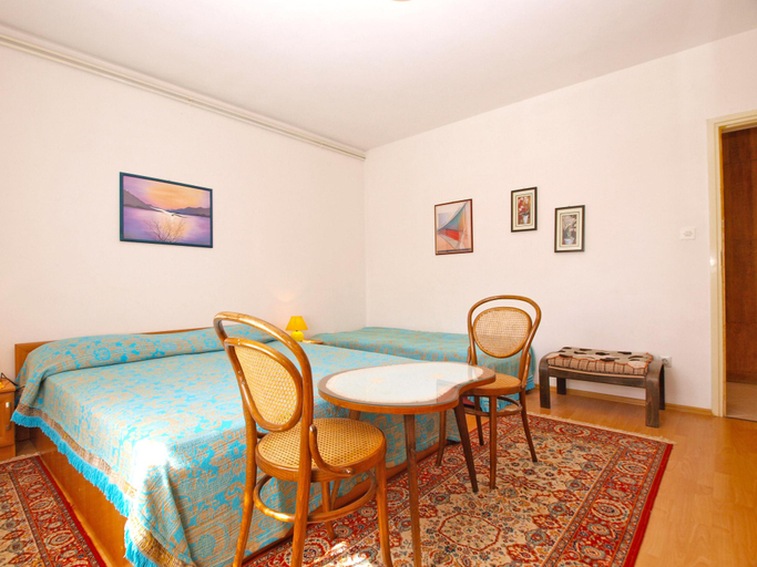 Others 2, Apartment 1557, Medulin