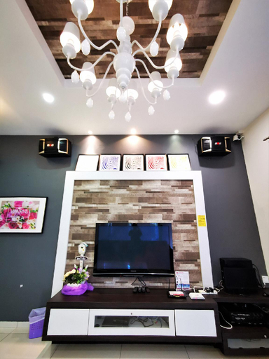 Others 5, Warni Villa 13, Muar