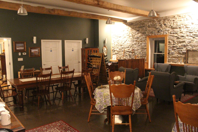 Food & Drinks 4, 1840 Guest House B&B Merrickville, Leeds and Grenville