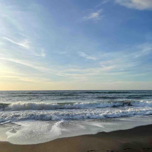 Others 3, Beach House, San Juan, La Union, Bacnotan