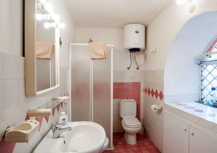 Bathroom 3, House with garden near the sea, Catania