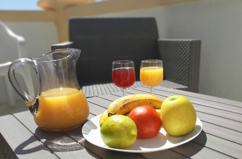 Food & Drinks 5, Nice apartment with heating pool., Santa Cruz de Tenerife