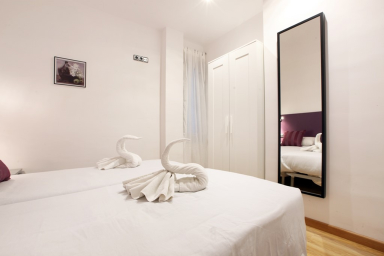 Bedroom 2, Apartment Park & Beach Deluxe, Barcelona