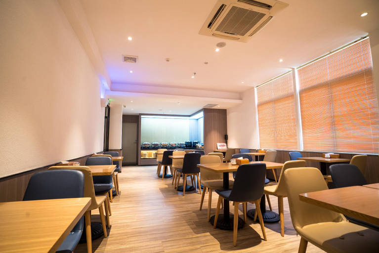 Food & Drinks 4, Hanting Hotel Zhuhai Xiangzhou Long Distance Bus Station, Zhuhai