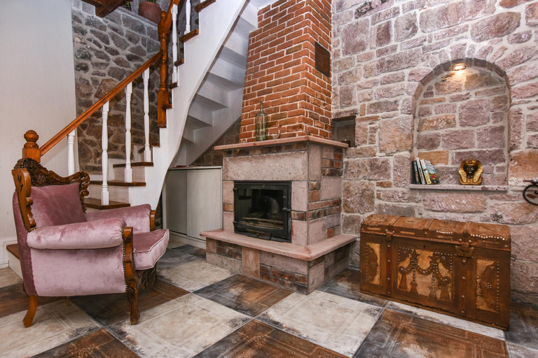 Public Area 2, Lunaria Guest House, Ayvalık