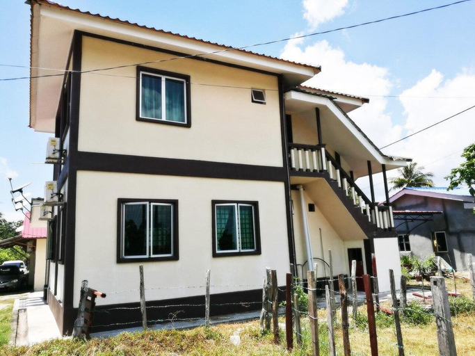 Others 4, Hj Hassan Guesthouse - Paddy Room 1 (Top Floor), Langkawi