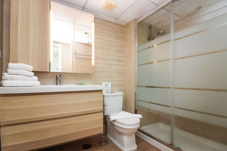 Bathroom 3, Harbour 374 with private roof terrace in Puerto de Mogan, Las Palmas