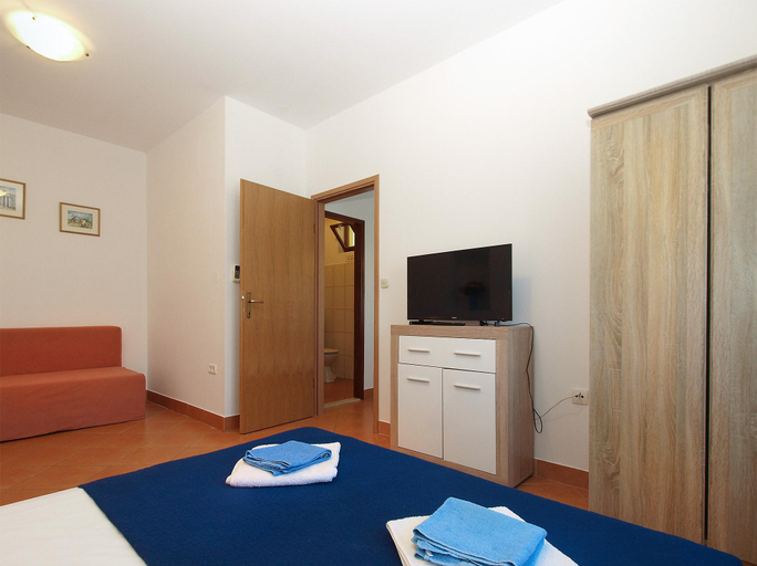 Others 5, Apartment 777, Fažana