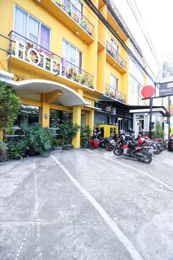 Exterior & Views 1, RedDoorz Syariah at Wijaya Imperial Hotel, Bantul