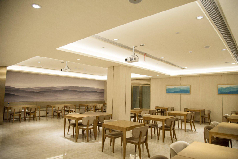 Food & Drinks 5, JI Hotel Hefei Binhu Yungu Financial City, Hefei