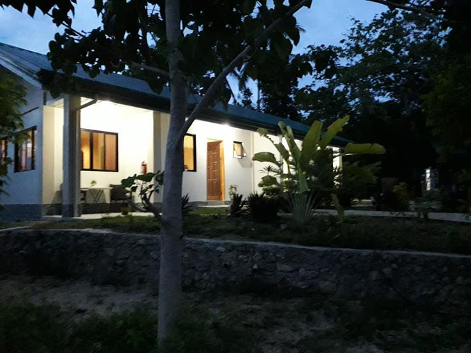 Others 4, Gals guesthouse NO more Brown out equipped w/Solar, Siquijor