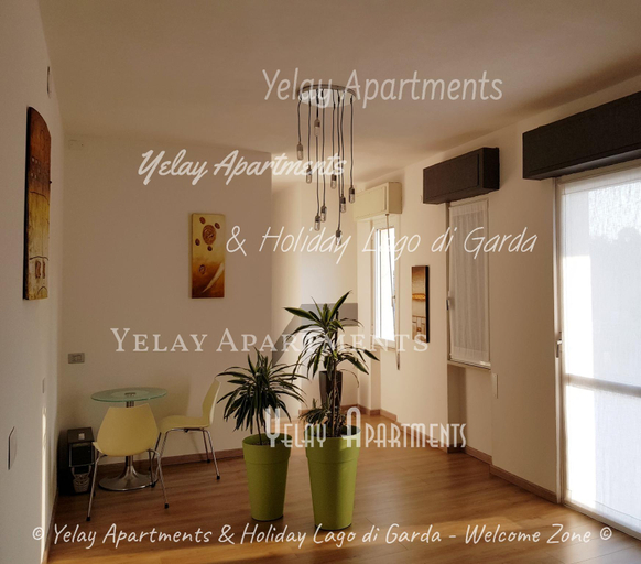 Others 5, Yelay Apartments Holiday TwoRoom Apartment Balcony, Brescia