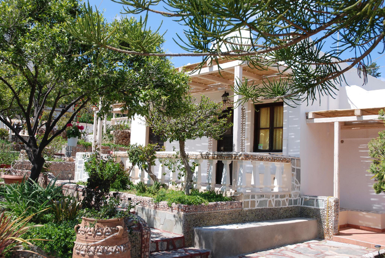 Others 3, Ideal place for family near the beach with garden, Crete