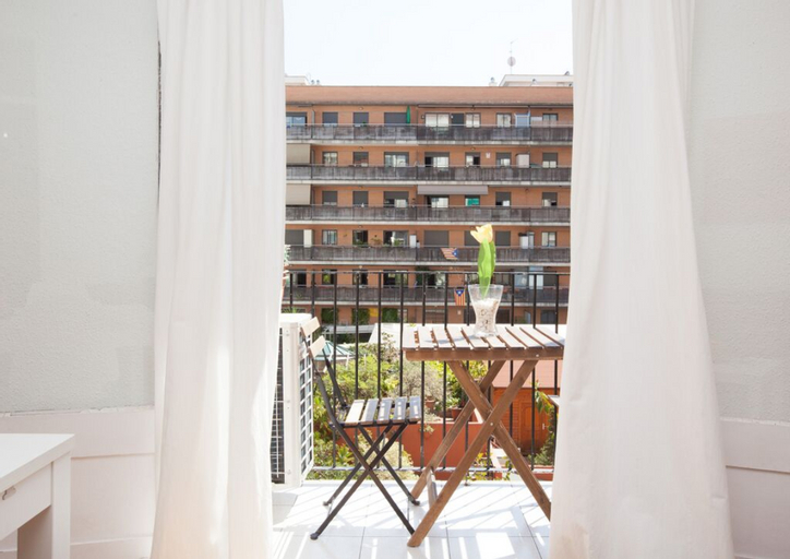 Others 5, Cozy apartment beside Sagrada Familia, Barcelona