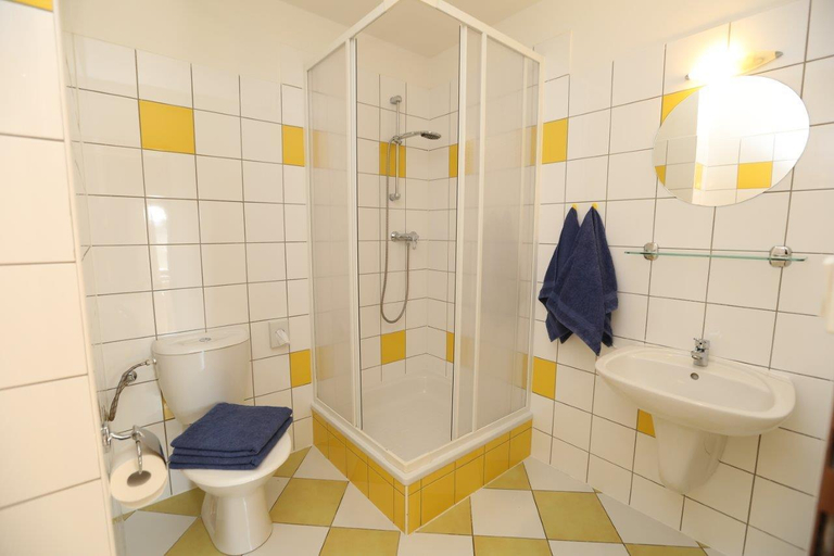 Bathroom 3, Hotel Zamecek Janovicky, Náchod