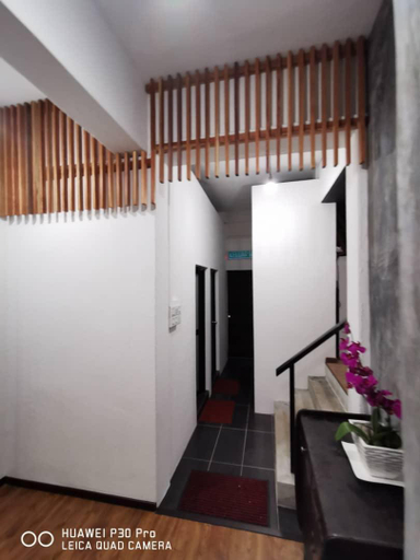 Others 5, Kuching Hotel, Kuching