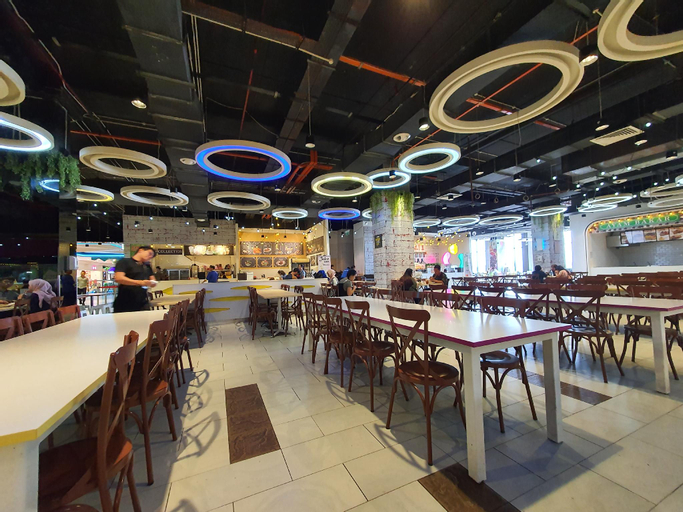 Food & Drinks 4, Lovely Vivacity Jazz Suite 2 Cozy Condo 2 Card LV6, Kuching