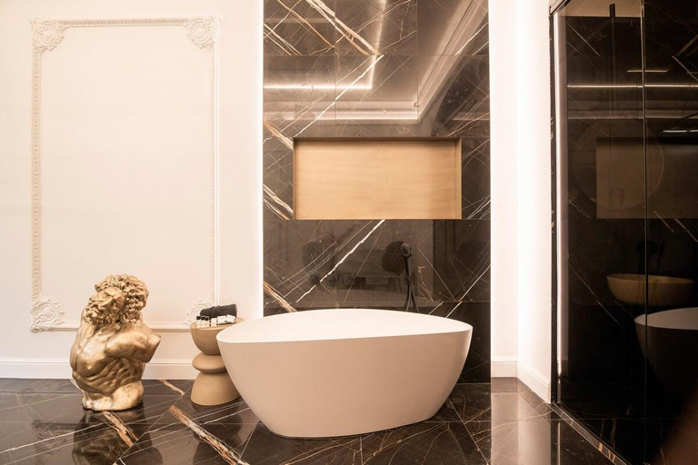 Bathroom 4, Antique Glam Apartment in Old Town Prague, Praha 1